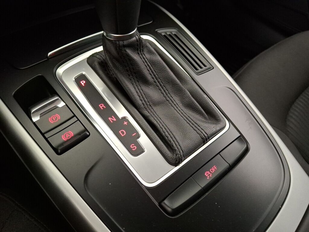Audi A4 2011 Hopea