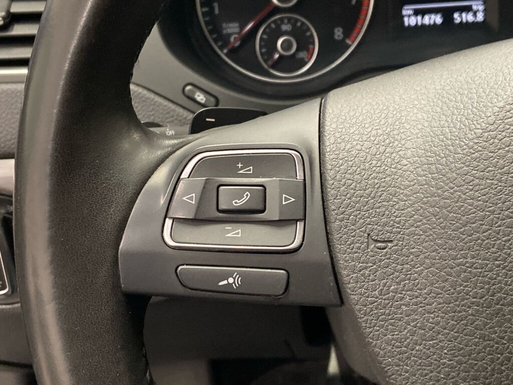 Volkswagen Jetta 2011 Musta