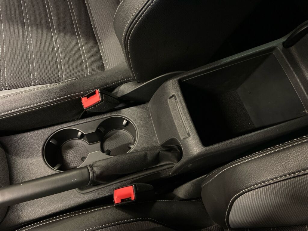 Volkswagen Jetta 2011 Musta