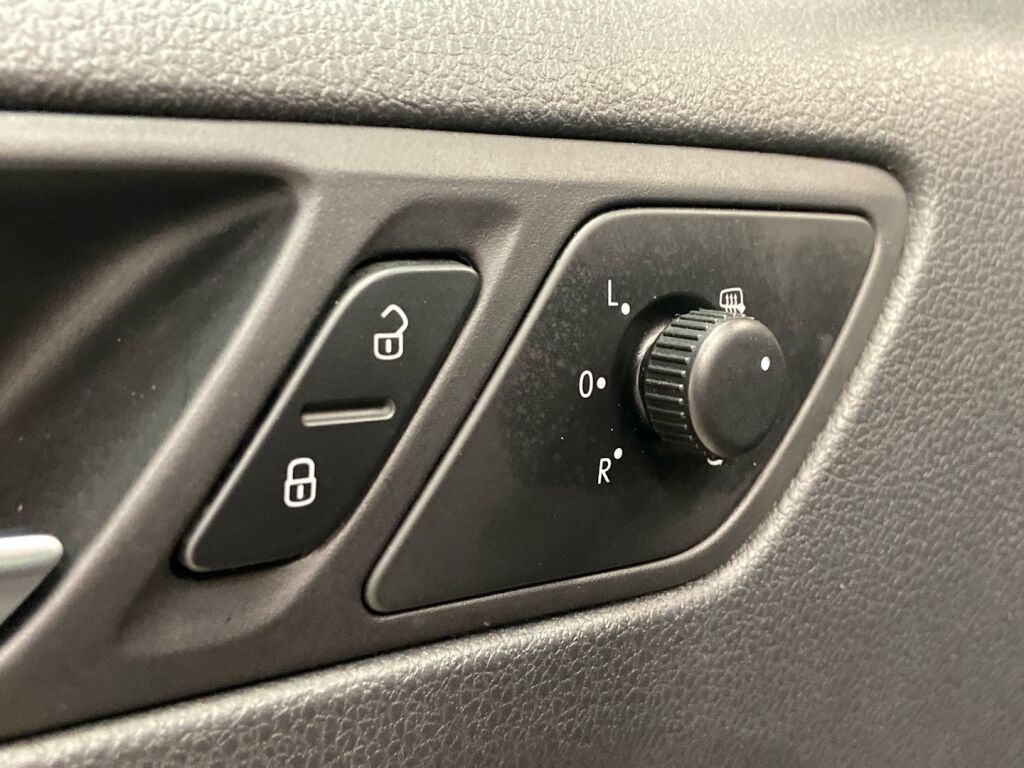 Volkswagen Jetta 2011 Musta