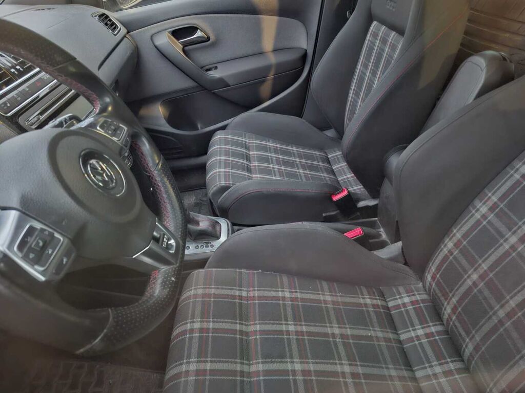 Volkswagen Polo 2011 Valkoinen