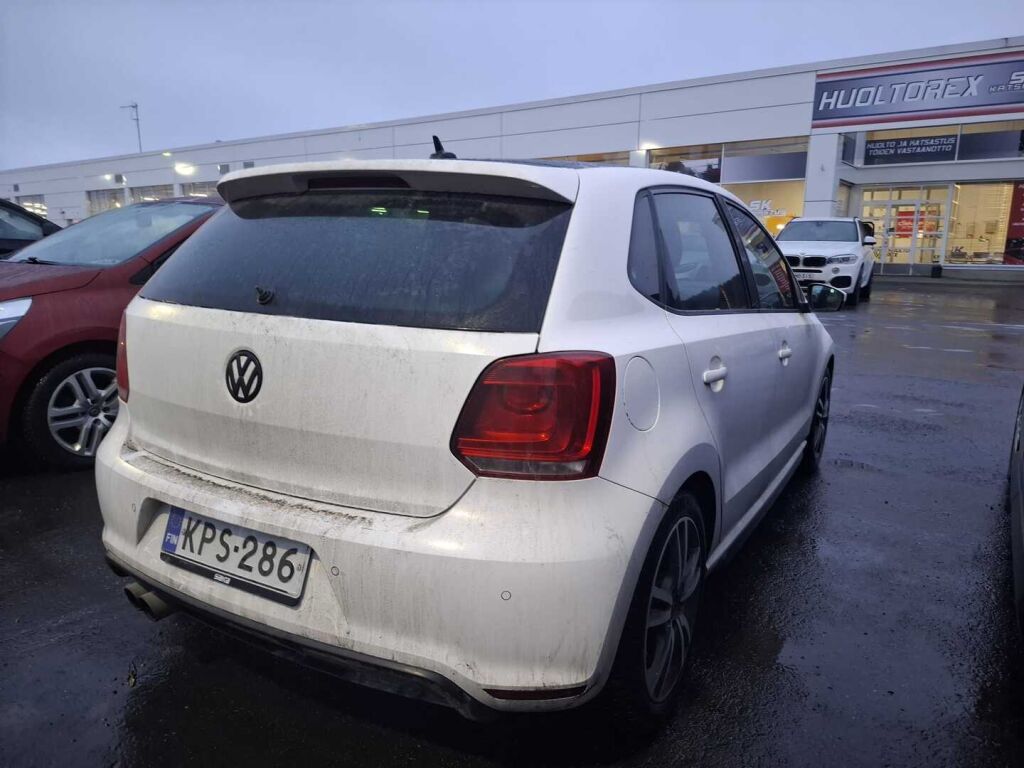 Volkswagen Polo 2011 Valkoinen