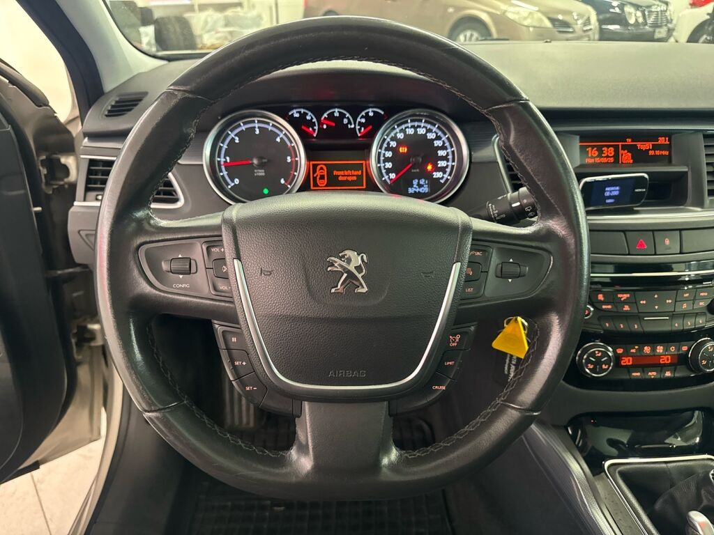 Peugeot 508 2012 Ruskea (beige)