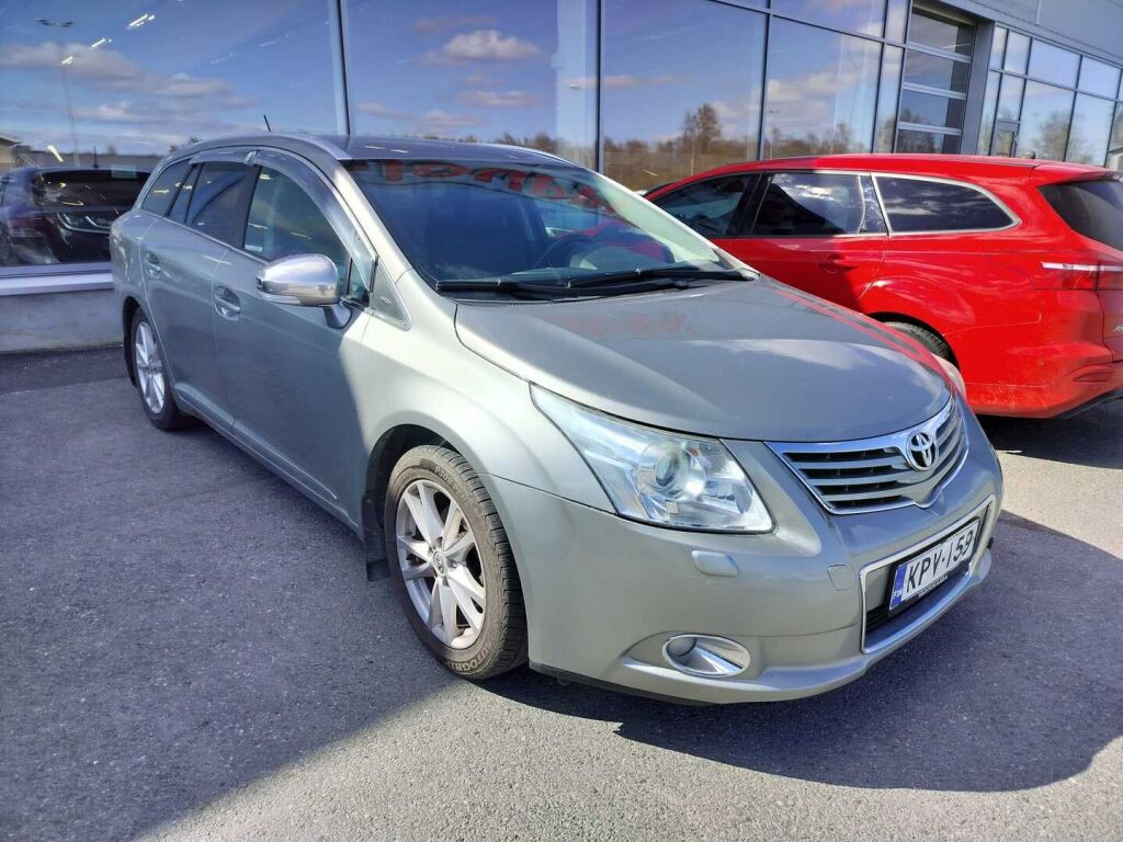 Toyota Avensis 2011 Harmaa