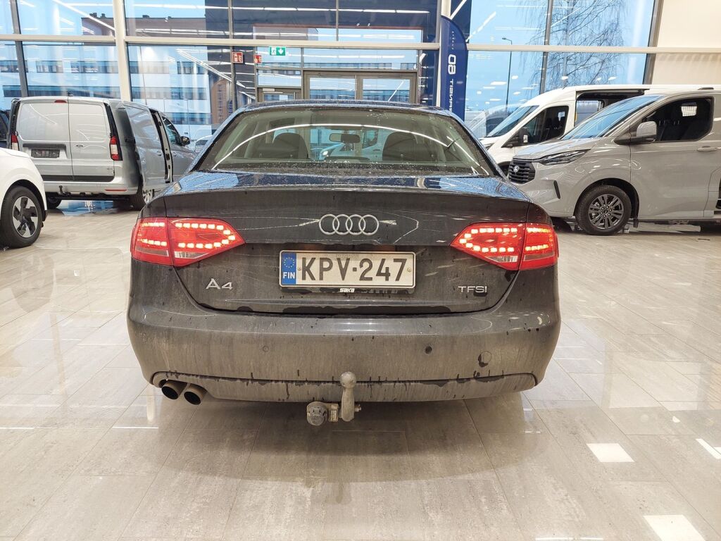 Audi A4 2011 Musta