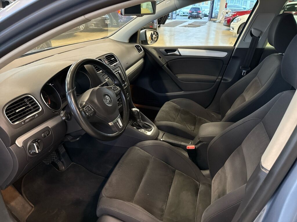 Volkswagen Golf 2012 Sininen