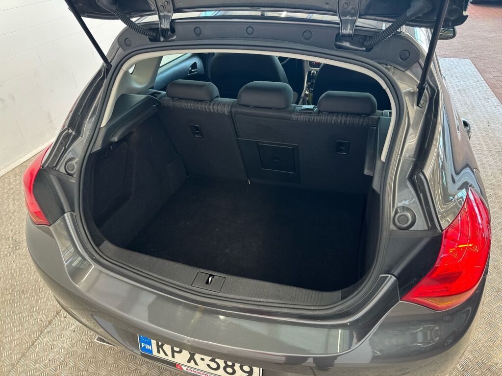 Opel Astra 2012 Harmaa