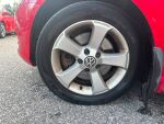Volkswagen Passat 2011 Punainen