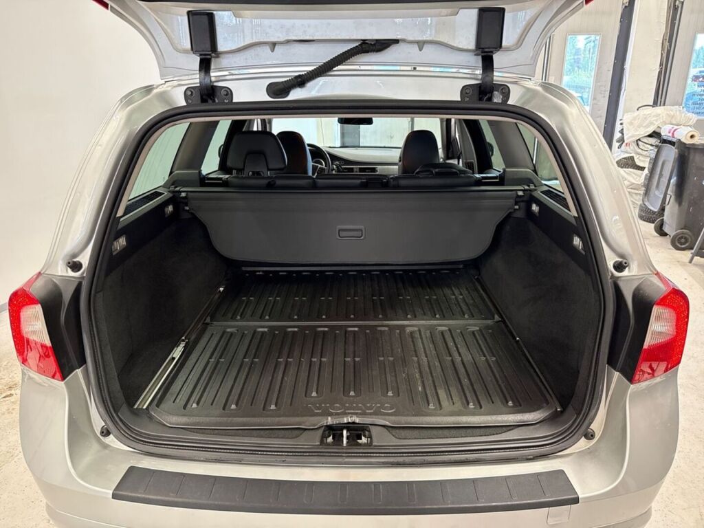 Volvo V70 2010 Hopea