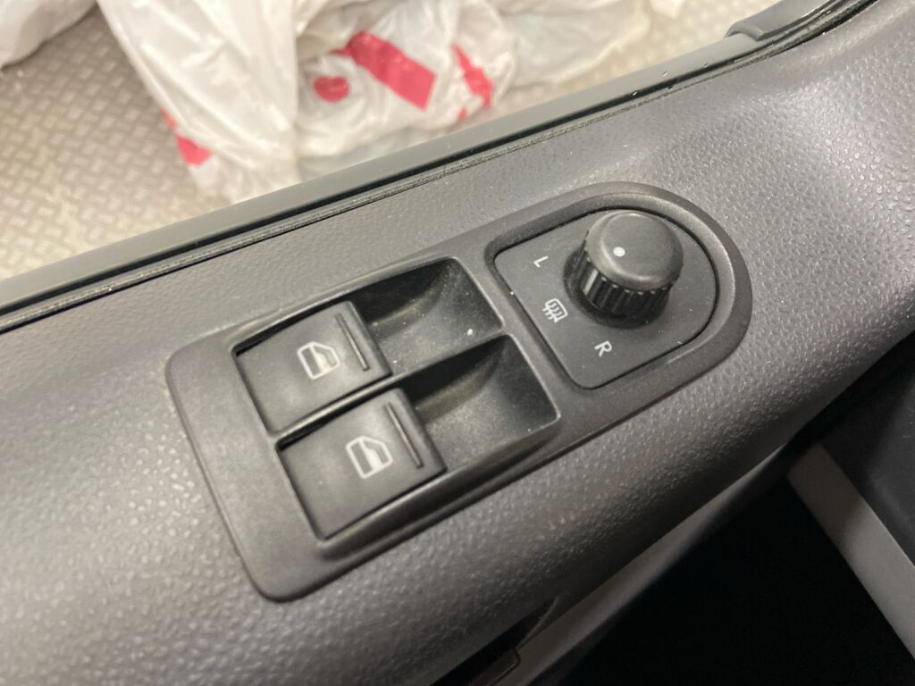 Volkswagen Transporter 2012 Valkoinen