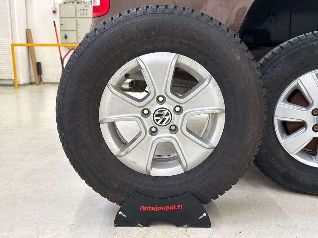 Volkswagen Amarok 2012 Ruskea (beige)