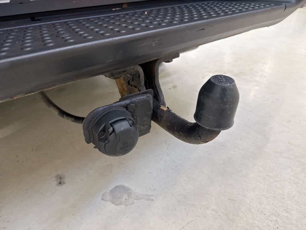 Volkswagen Amarok 2012 Ruskea (beige)