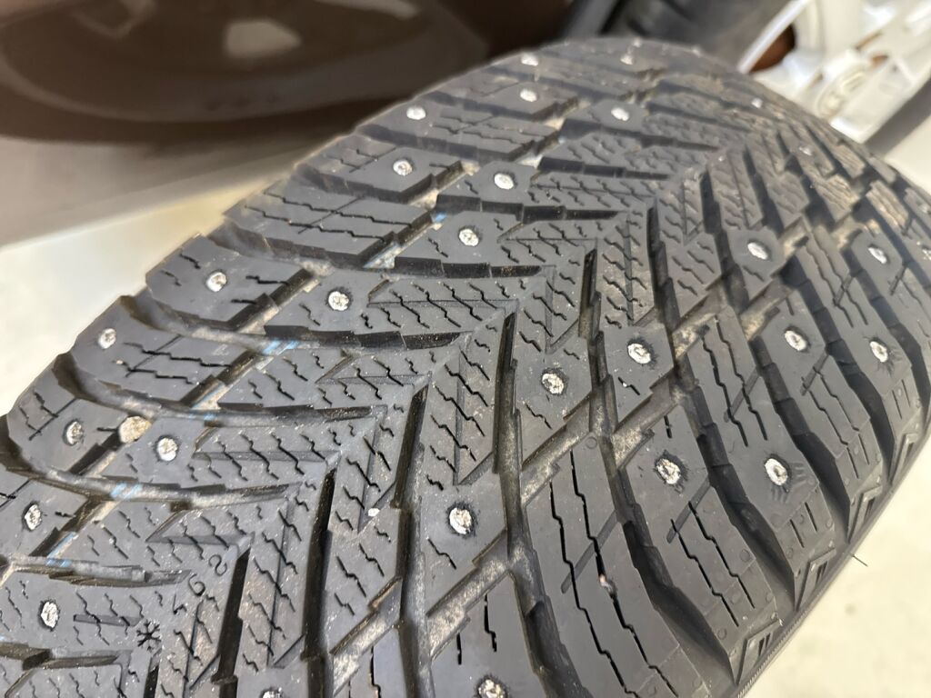 Volkswagen Amarok 2012 Ruskea (beige)