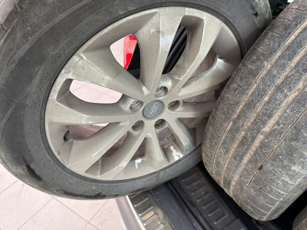 Ford Kuga 2012 Ruskea (beige)