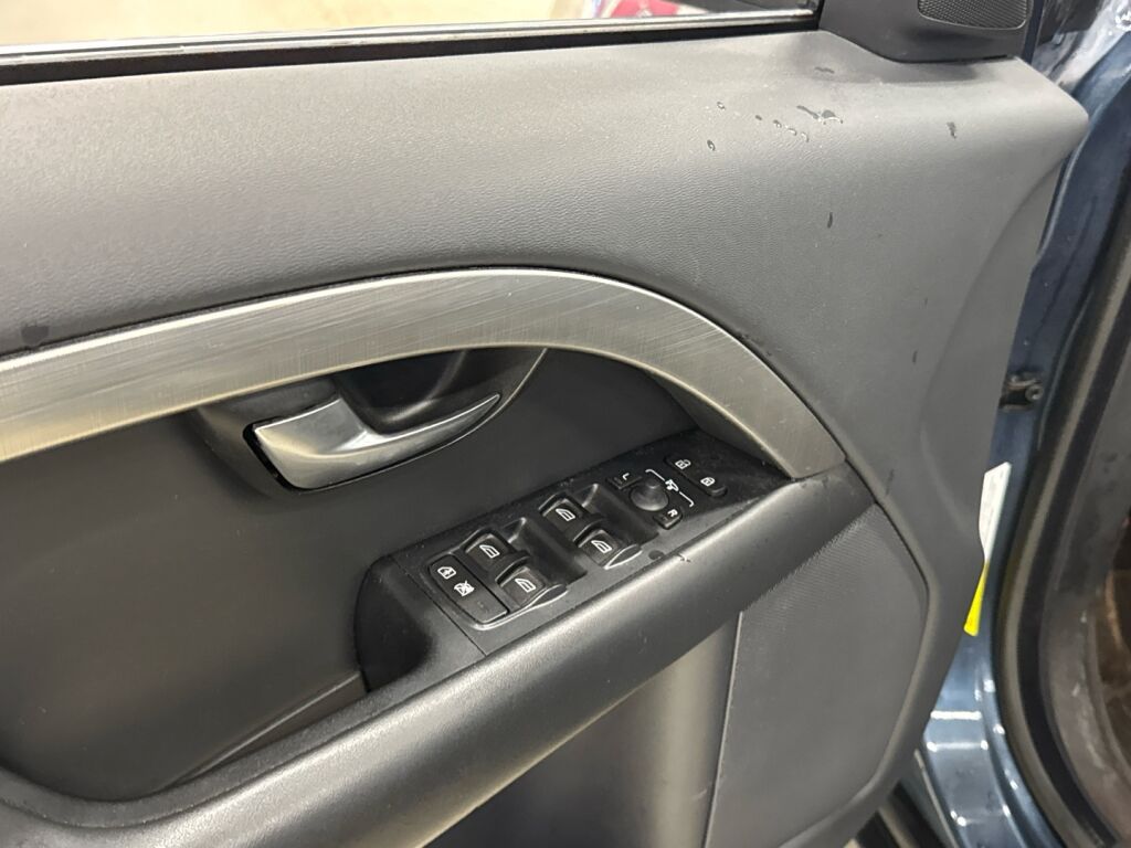 Volvo XC70 2007 Sininen