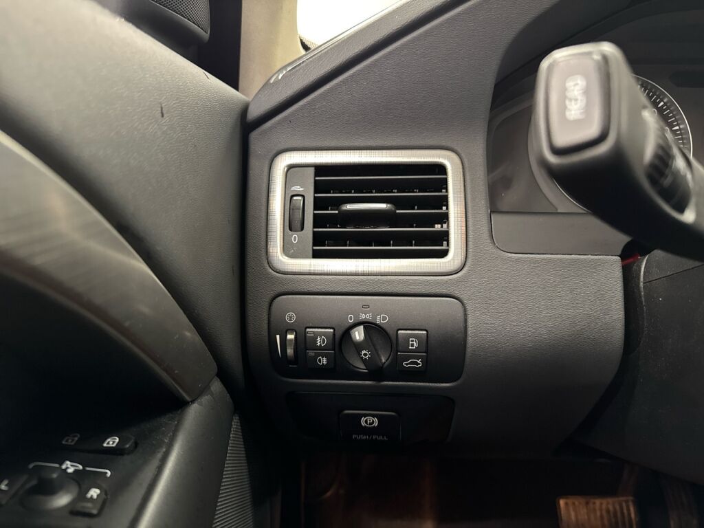 Volvo XC70 2007 Sininen