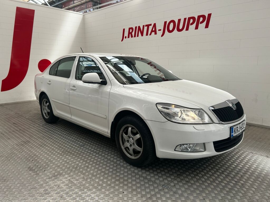 Skoda Octavia 2012 Valkoinen