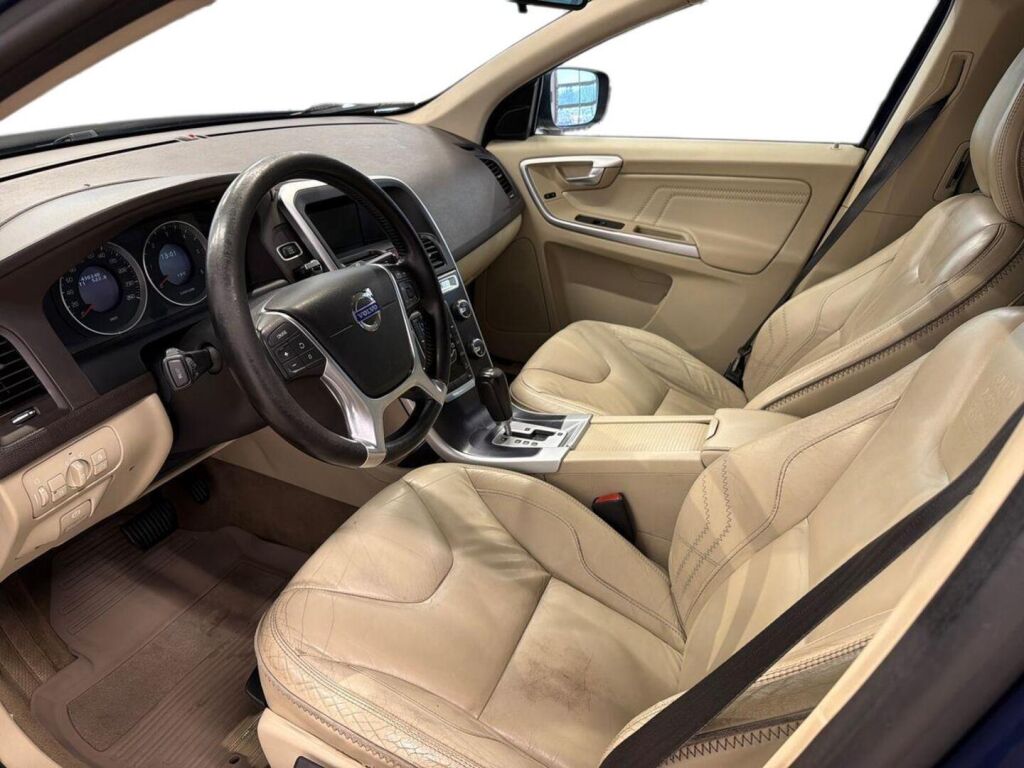 Volvo XC60 2011 Sininen
