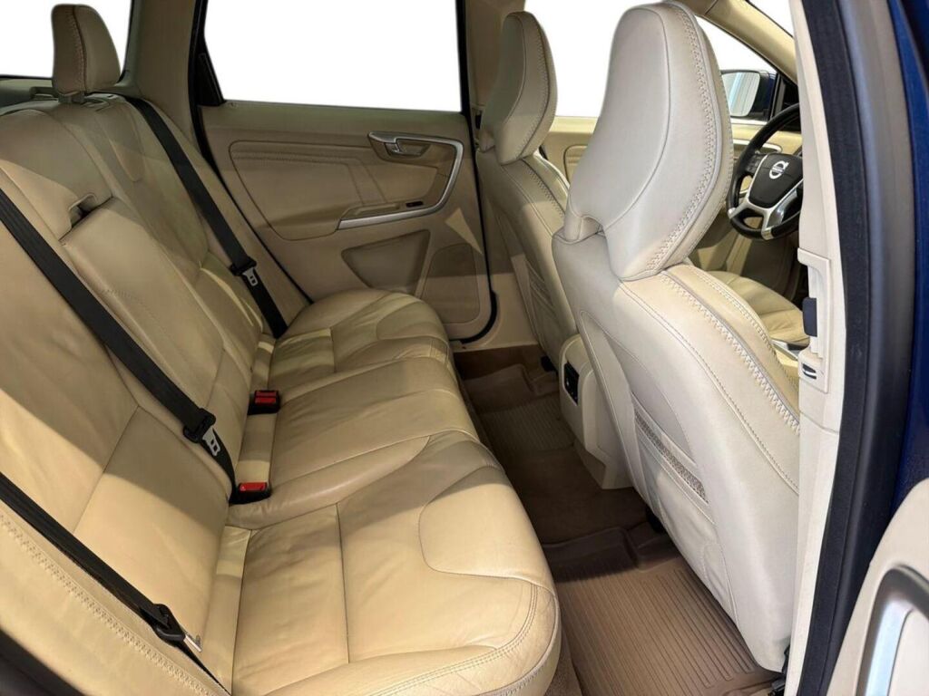 Volvo XC60 2011 Sininen