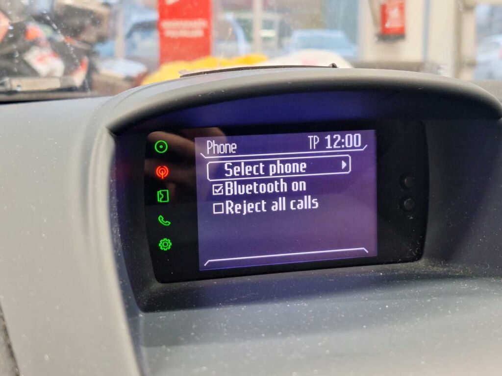 Ford Fiesta 2011 Valkoinen