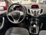 Ford Fiesta 2011 Punainen