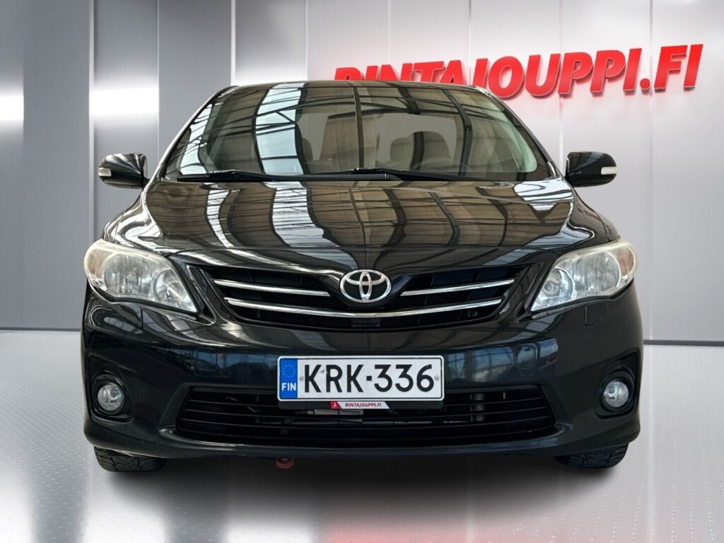 Toyota Corolla 2012 Musta