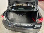 Toyota Corolla 2012 Musta