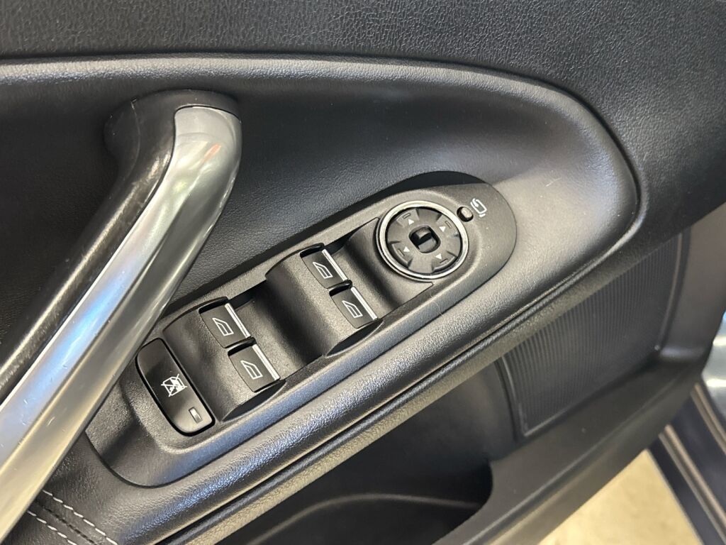 Ford Mondeo 2012 Harmaa