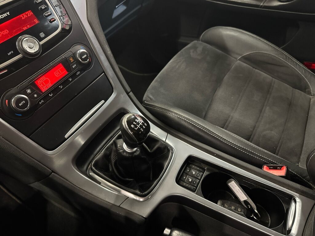 Ford Mondeo 2012 Harmaa