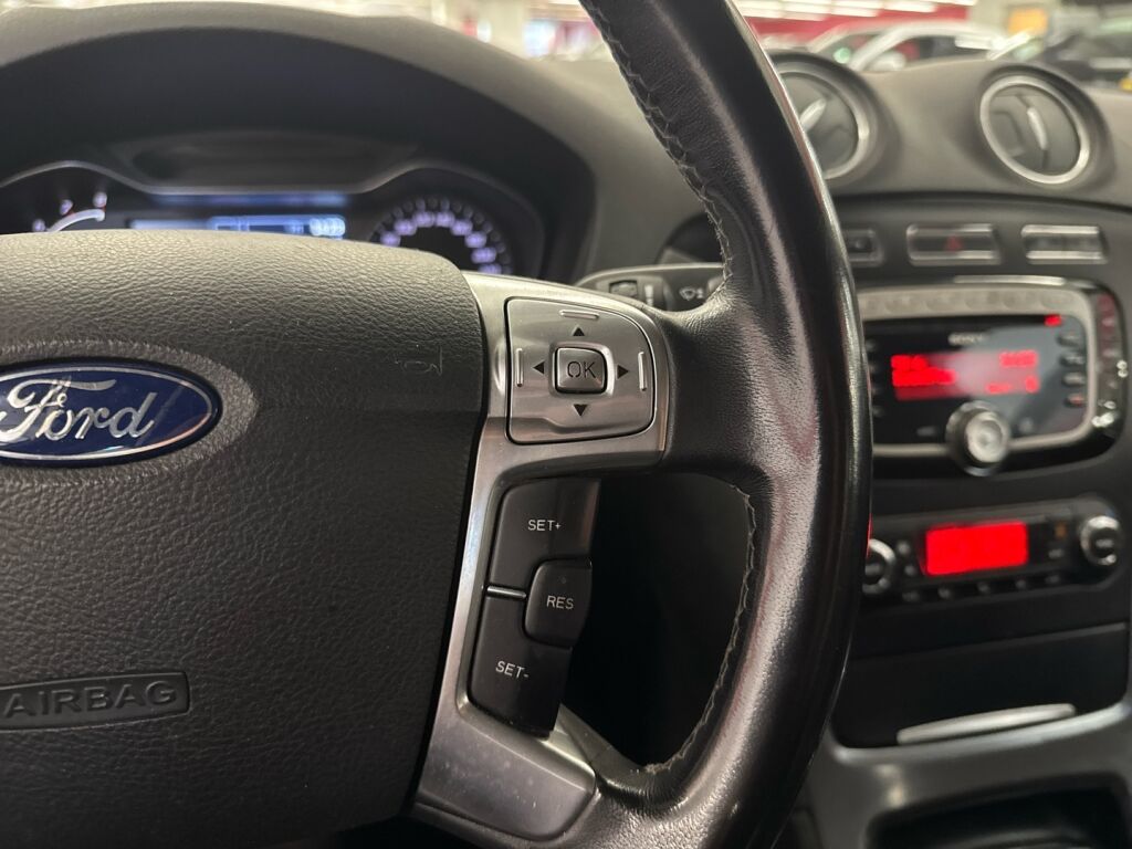 Ford Mondeo 2012 Harmaa