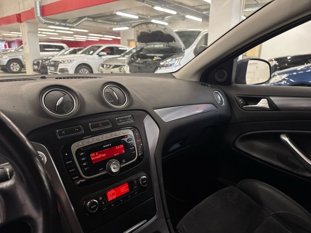 Ford Mondeo 2012 Harmaa