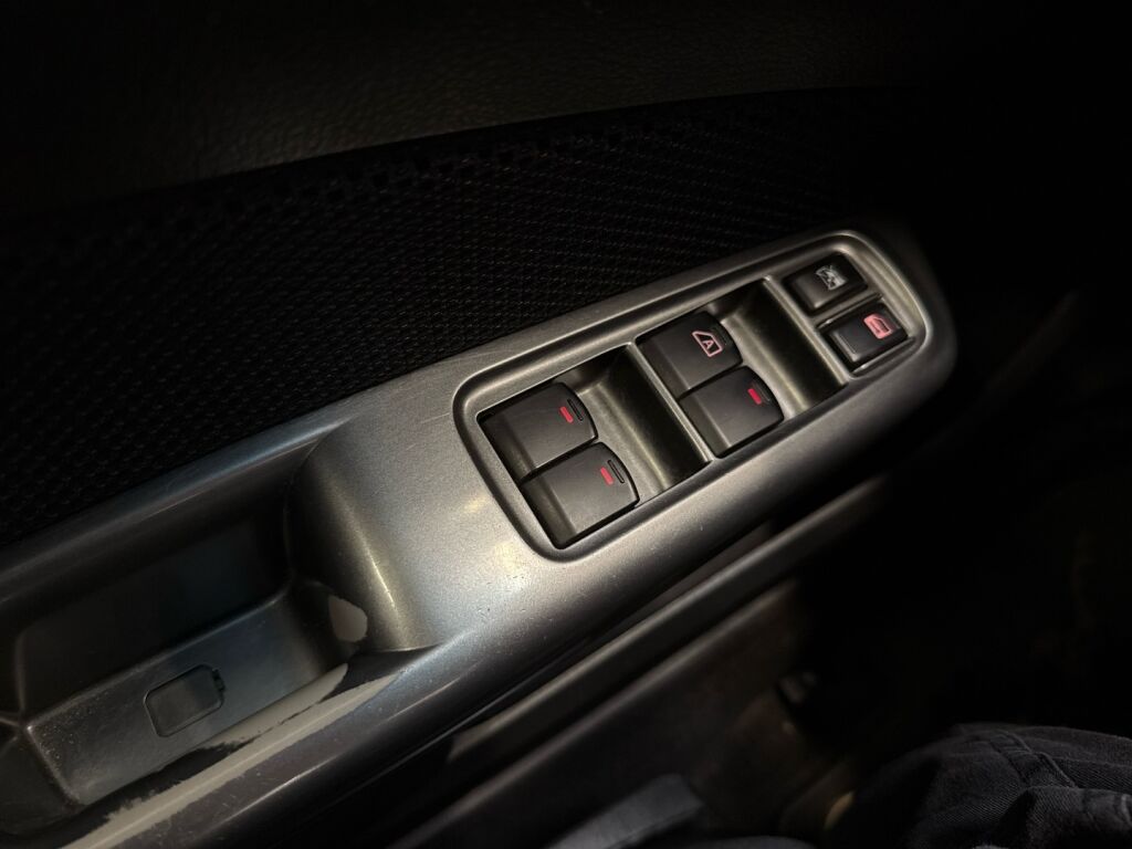 Subaru Forester 2012 Hopea