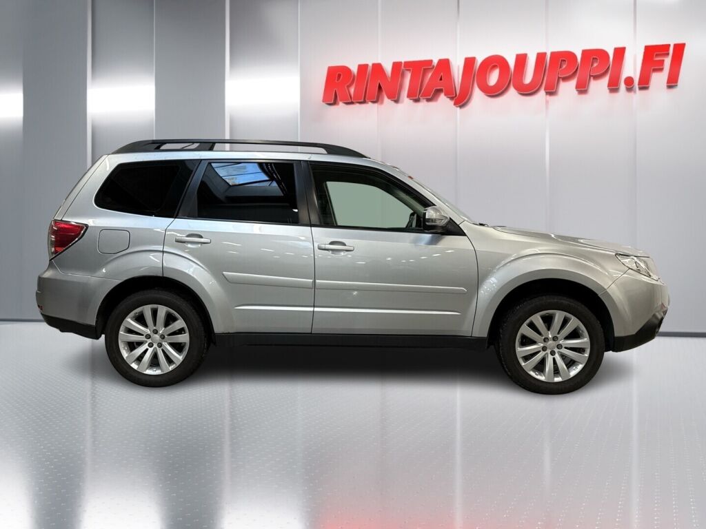Subaru Forester 2012 Hopea