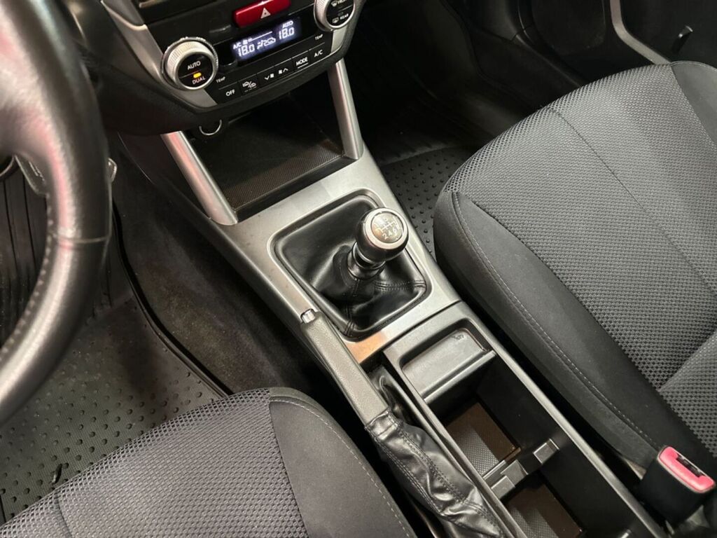 Subaru Forester 2012 Harmaa