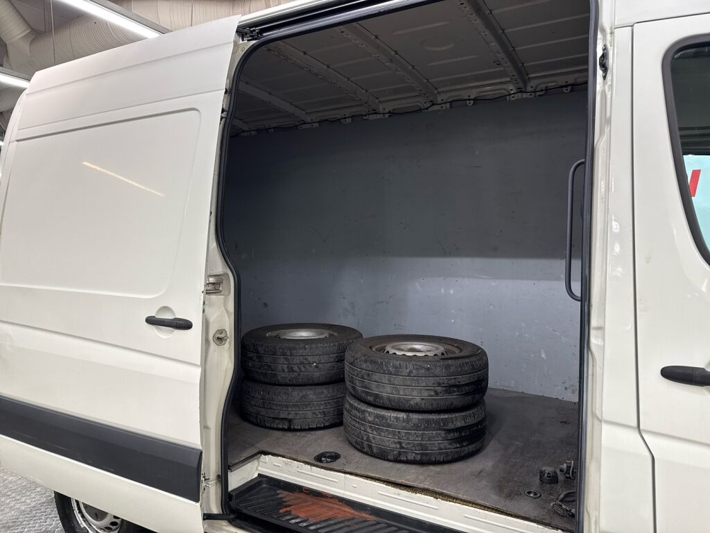 Volkswagen Crafter 2011 Valkoinen