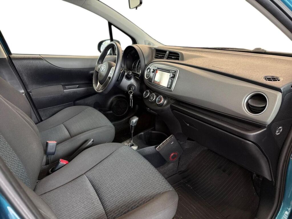 Toyota Yaris 2012 Turkoosi