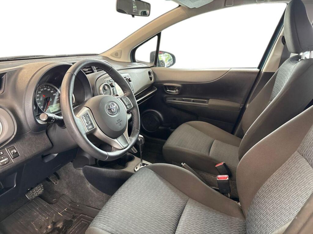 Toyota Yaris 2012 Turkoosi
