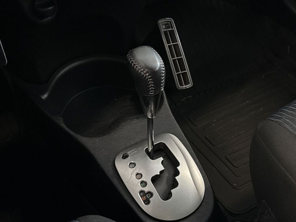 Toyota Yaris 2012 Turkoosi