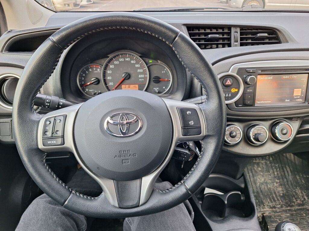 Toyota Yaris 2012 Turkoosi