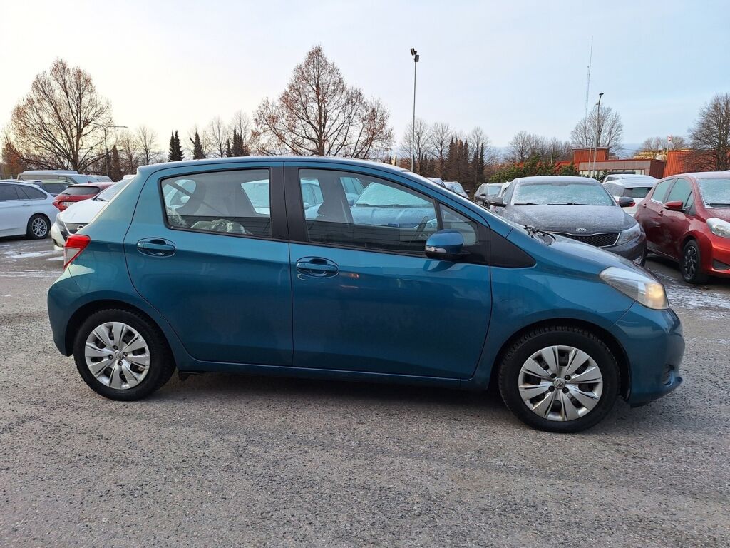 Toyota Yaris 2012 Turkoosi