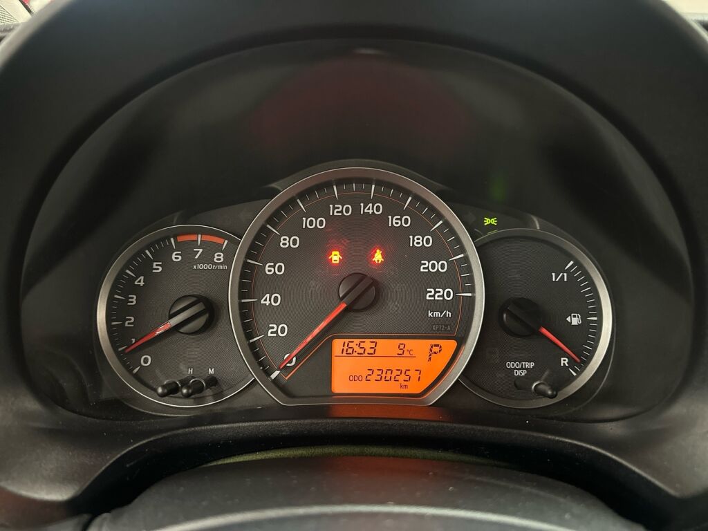 Toyota Yaris 2012 Hopea