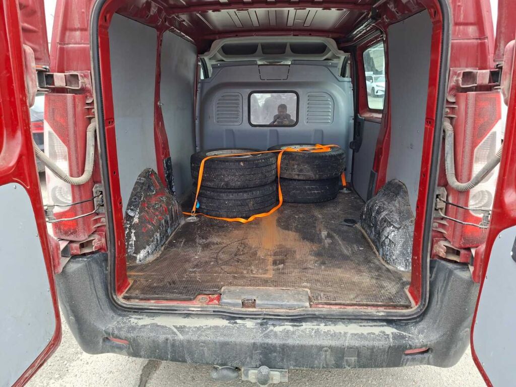 Peugeot Expert 2012 Punainen