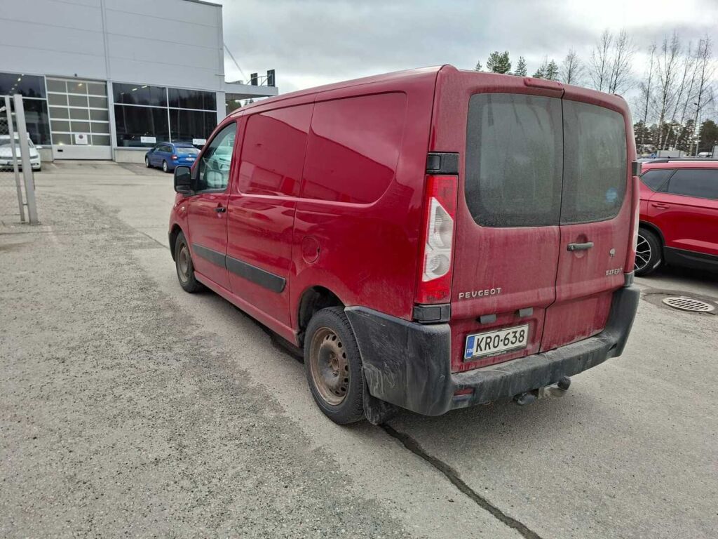 Peugeot Expert 2012 Punainen