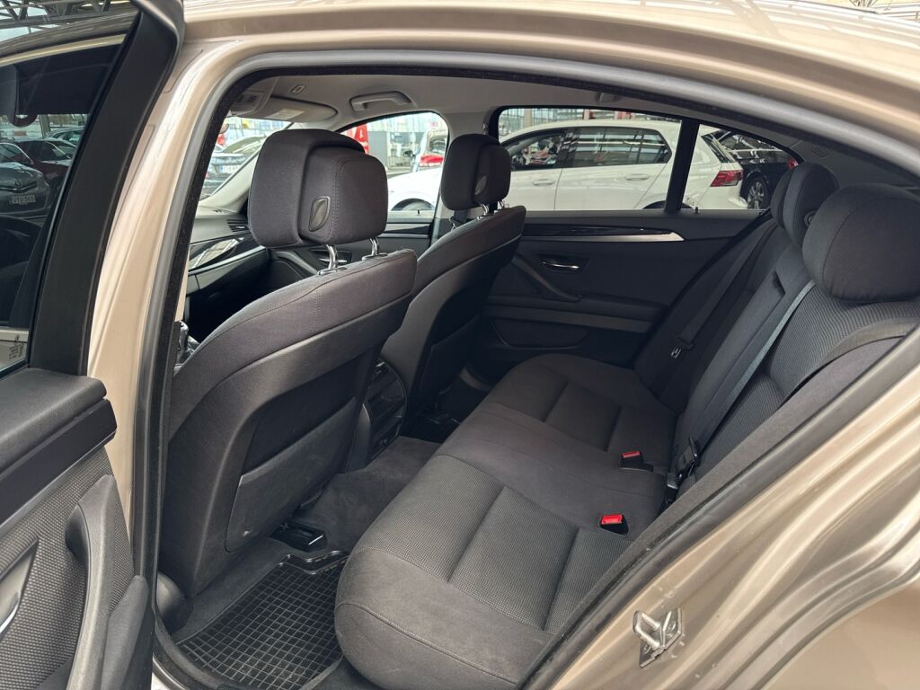 BMW 520 2012 Harmaa