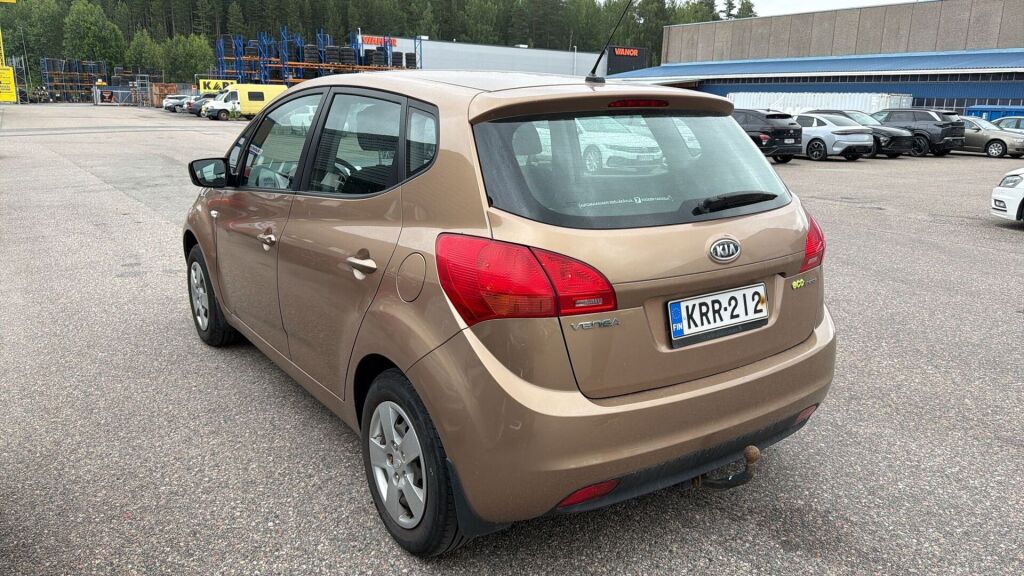 Kia Venga 2012 Keltainen