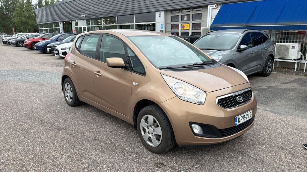 Kia Venga 2012 Keltainen