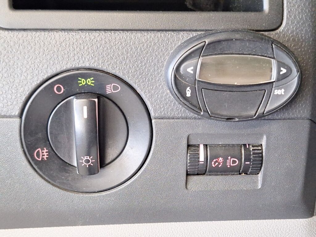 Volkswagen Transporter 2012 Harmaa