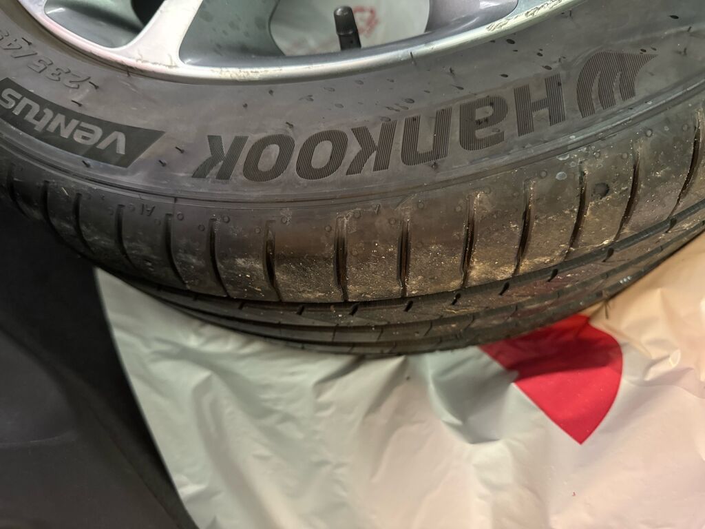 Volvo C70 2012 Musta