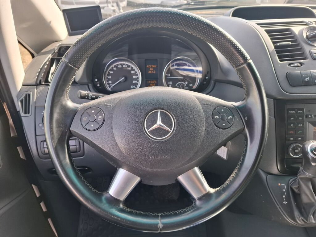 Mercedes-Benz Vito 2012 Ruskea (beige)