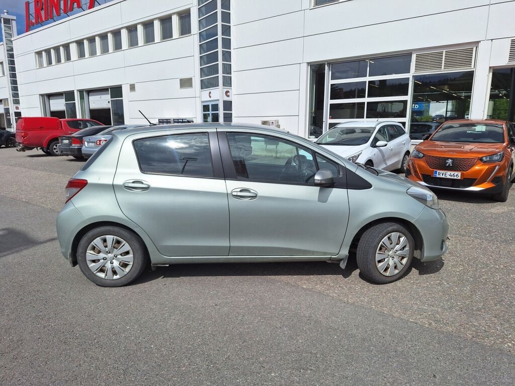 Toyota Yaris 2012 Harmaa